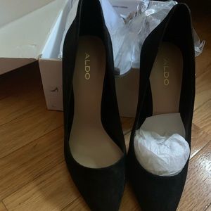 Aldo Qayria suede pump